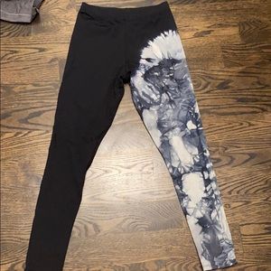 Daub and Design leggings